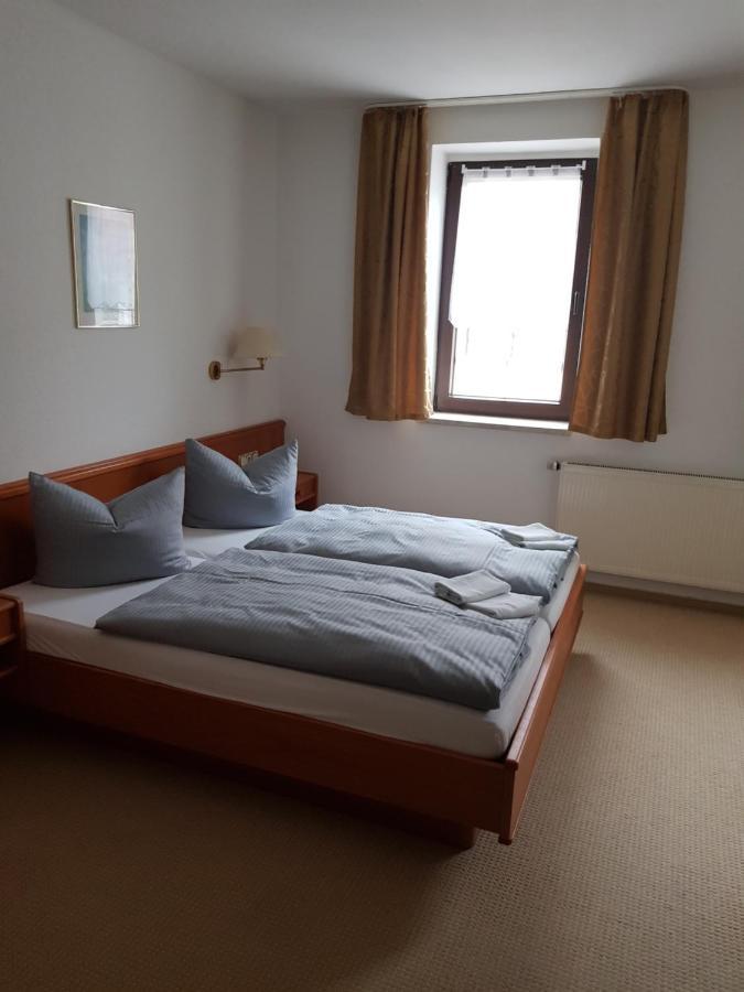 Hotel Zur Altstadt Calbe Luaran gambar