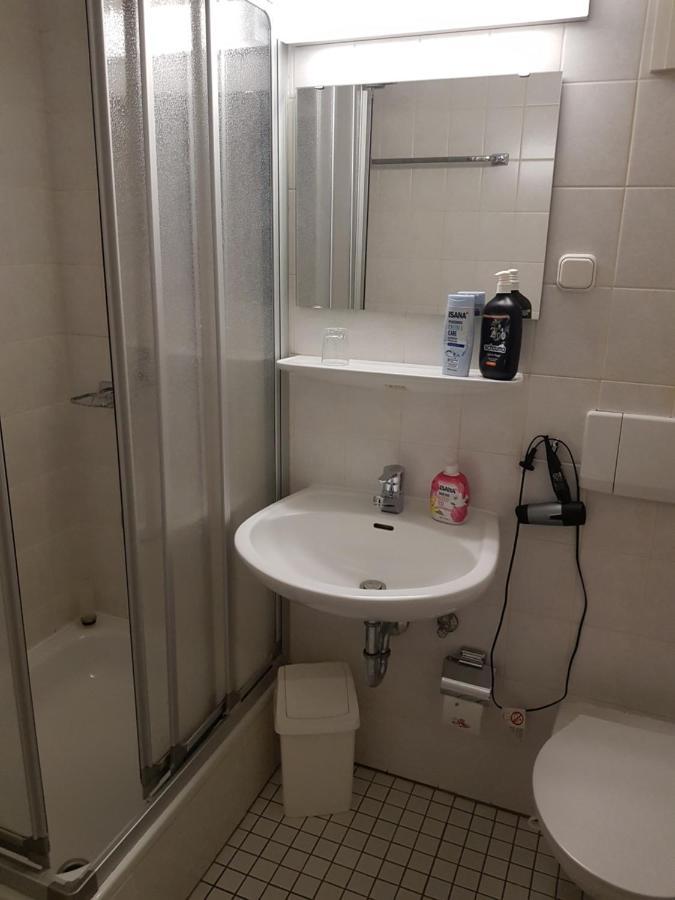 Hotel Zur Altstadt Calbe Luaran gambar